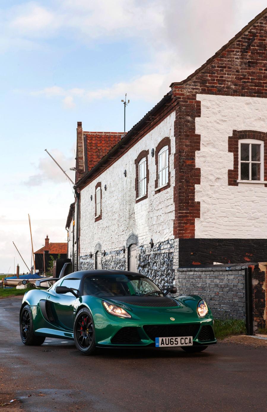  Lotus Exige Sport 350 2015 года  (UK) (фото 2 из 35)